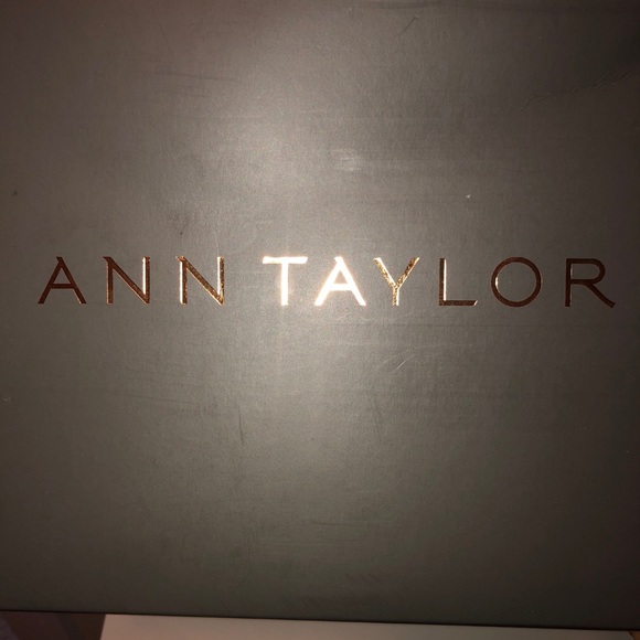 Ann Taylor Snakeprint Pumps - Picture 4 of 5